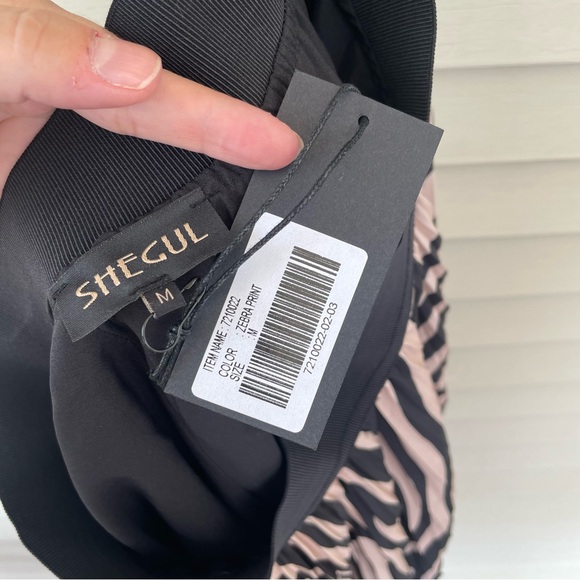 Shegul Elly Skirt in Zebra Print Size M (16/18) (NWT) - Picture 7 of 9